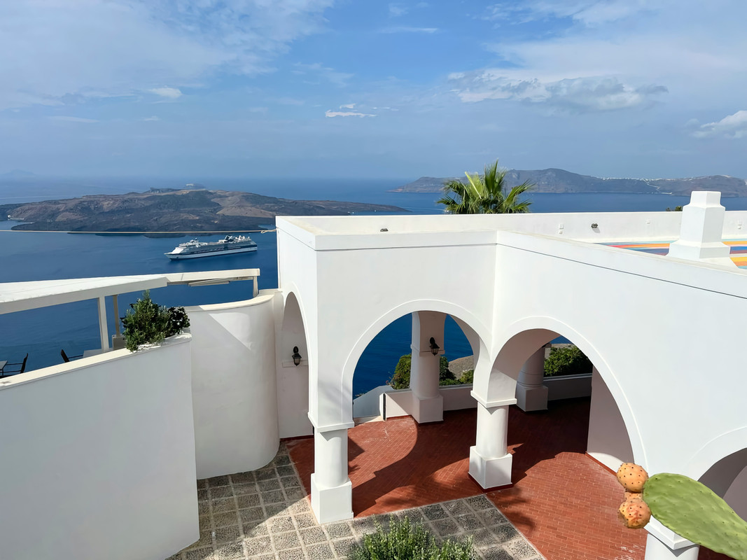  Oia
							Village