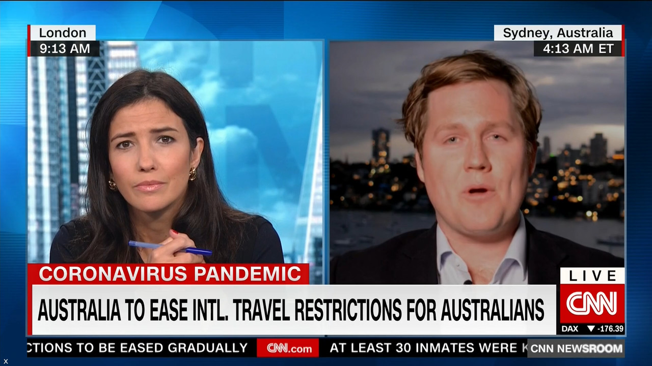 10.01 - 09.00.00 - CNN Newsroom with Isa Soares. Live from London, Is....ts_snapshot_00.19.32.368