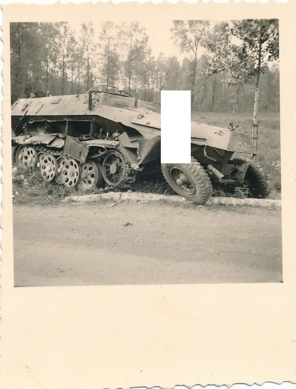 Halbkette Schützen Panzer SdKfz 251 Wrack abgeschossen
