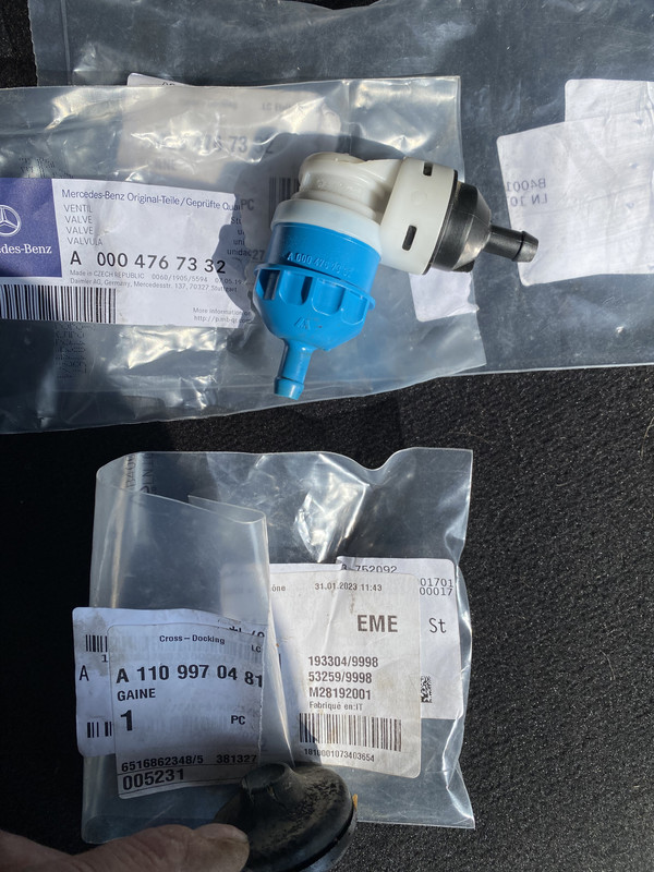 BDCF04E2-5868-4F10-85A1-2FEA1898E6DB