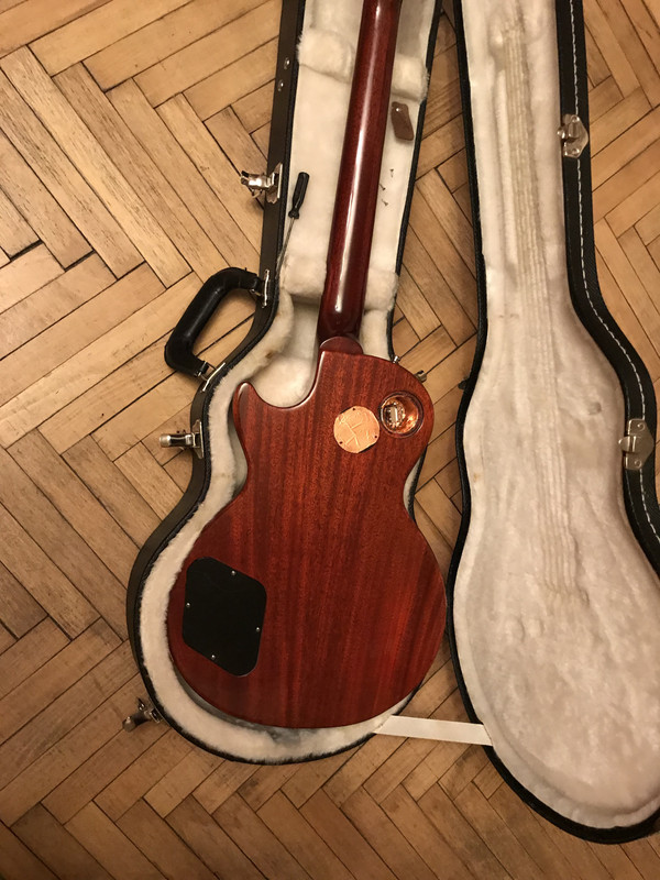 D0BCA94E-BCAD-44B4-A167-3AE099F21000