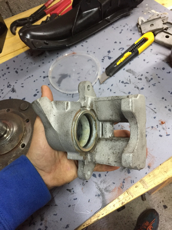 Restauration 4L (736)