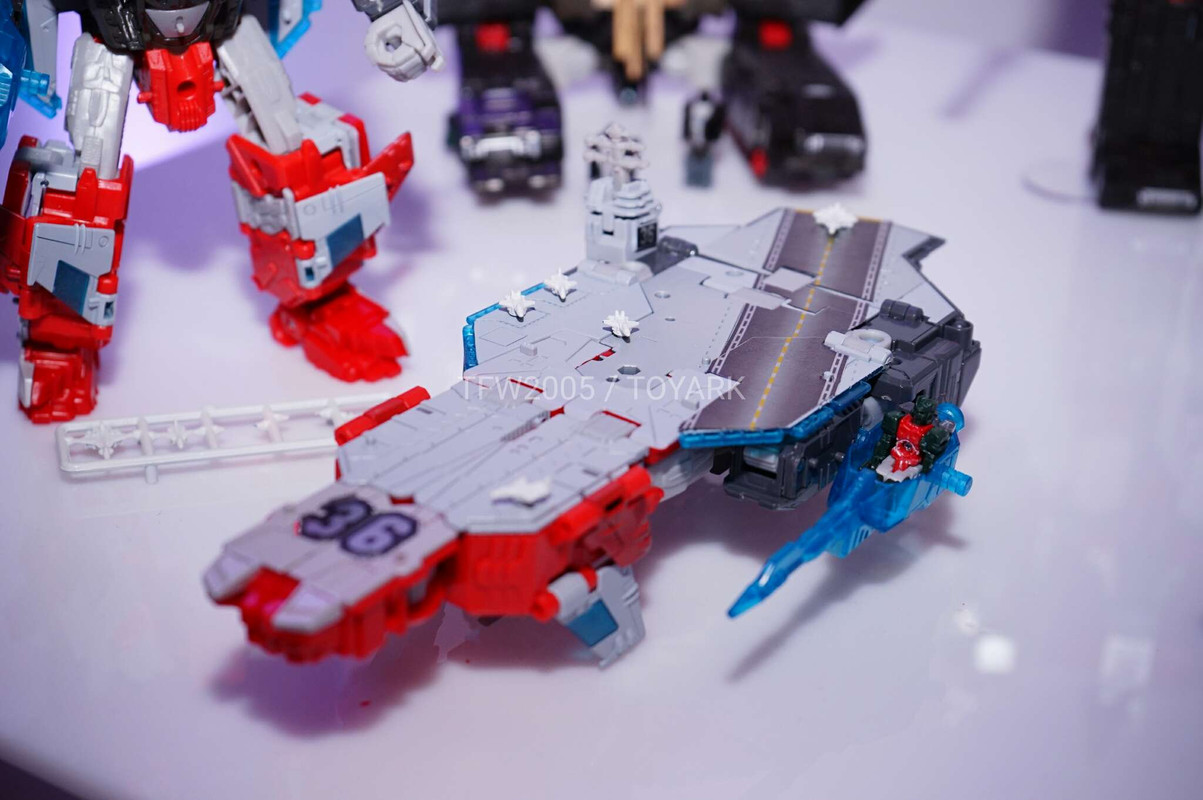 NYCC2016-Titans-Return-089