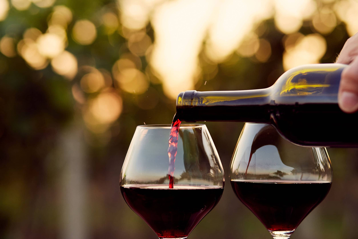 Elimina las plagas de tu jardín con una copa de vino