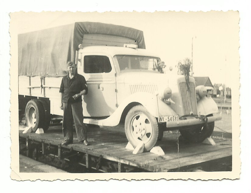 MILITÄR-AUTO-OLDTIMER-LKW-SOLDAT, 30ER-JAHRE