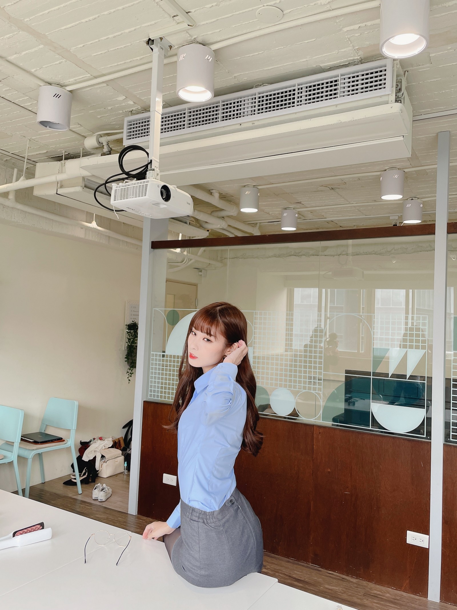 泥泥汝 OL 女郎 B 主题 写真＋视频合集｜高人气职业风作品（350P｜12V｜840MB）插图1