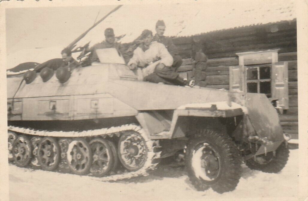 Russland,Schützenpanzerwagen Sd.Kfz. 251 Wehrmacht,Winter