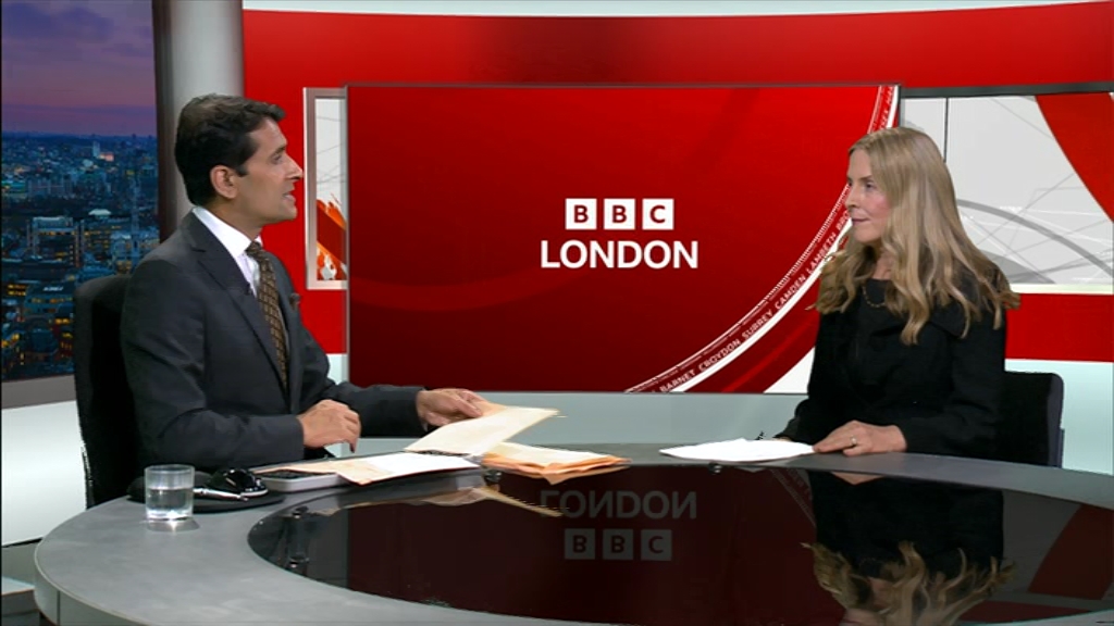 BBC London News_20220914_23002310.ts_snapshot_03.50.473