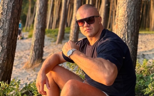 Ще може ли Уку Юрендал да изненада Джамал Бен Садик ?