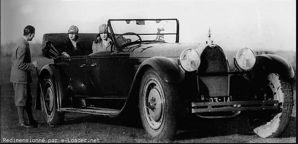 Prototype body by Packard, (2)