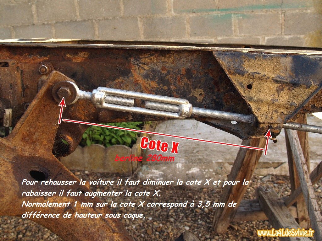 cote-reglage-barre-torsion-arriere-4l