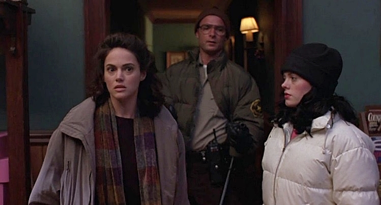 COLUMBO-JOANNA-GOING-PHANTOMS-2-FOTOR.jpg