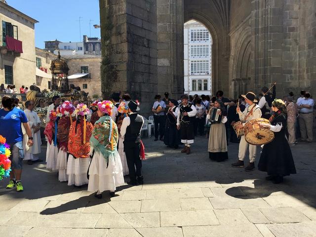 3º DÍA (DOMINGO): LUGO Y REGRESO - GALICIA CON NIÑOS (6)