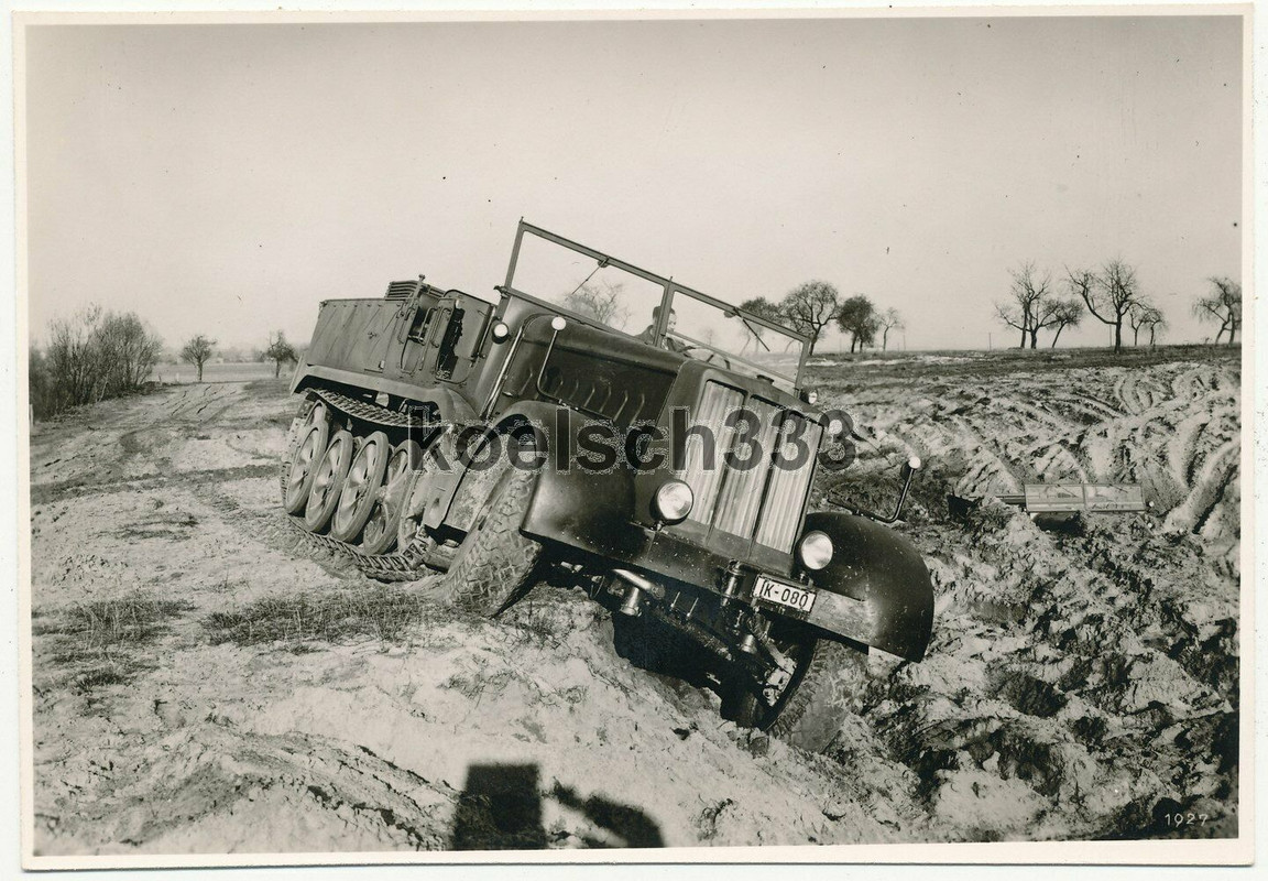 4 Fotos Panzer Halbkette bei der Erprobung im Gelände Sd.Kfz. für die Wehrmacht1