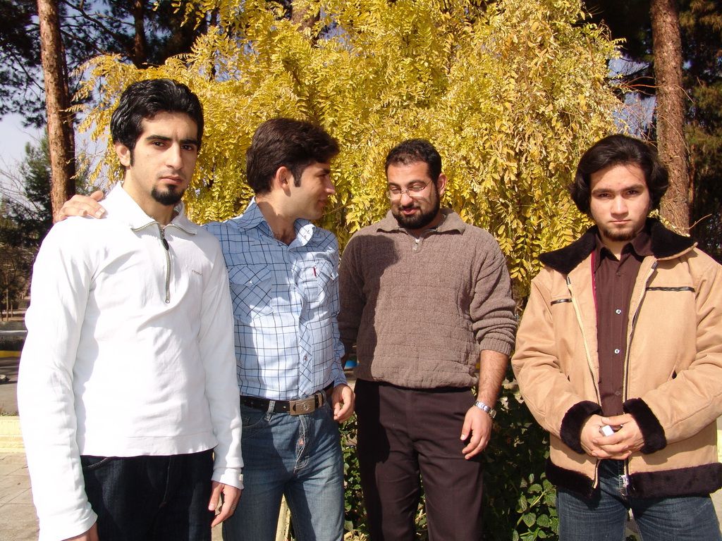 volghanhosseini (1005)