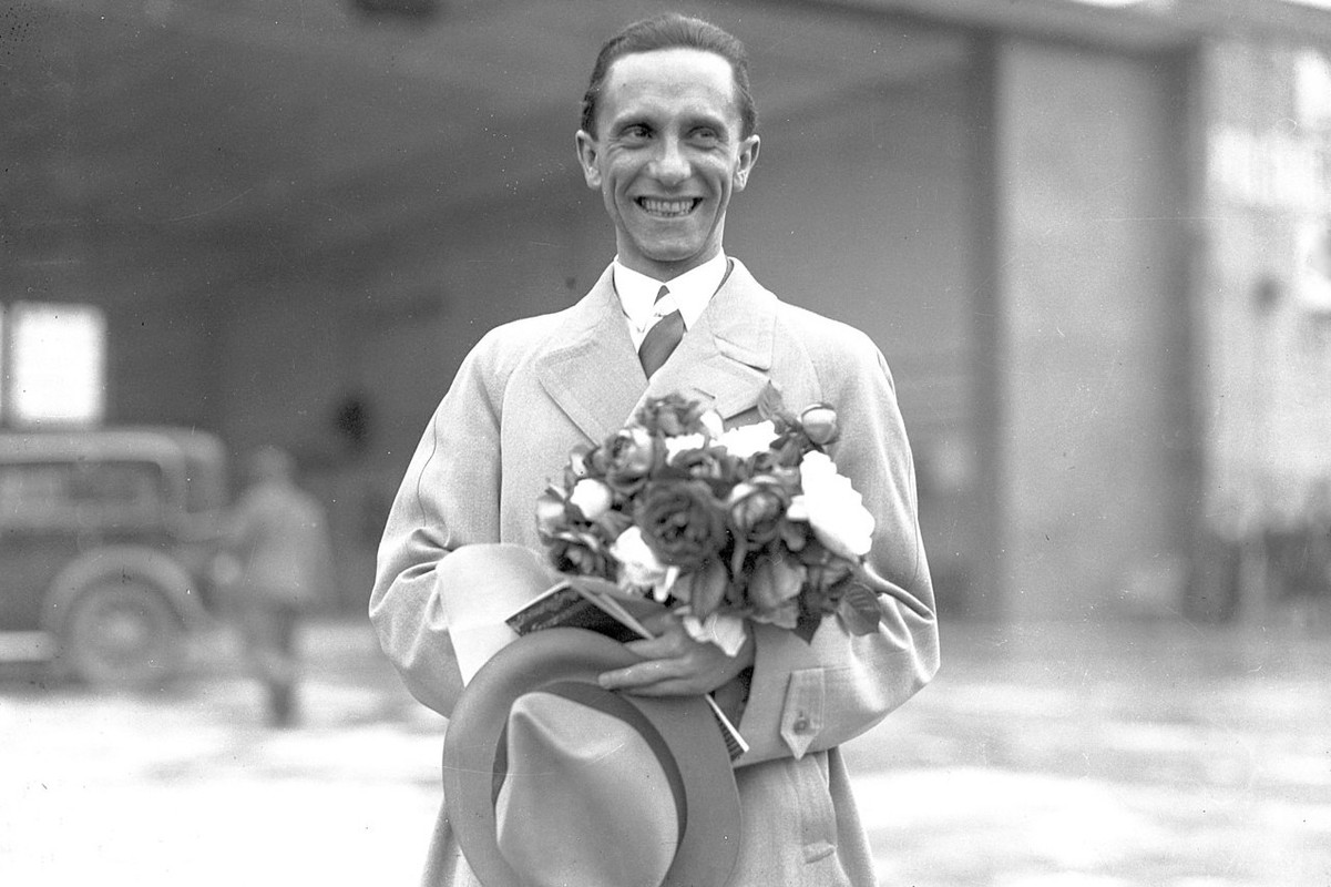 Goebbels-19341.jpg
