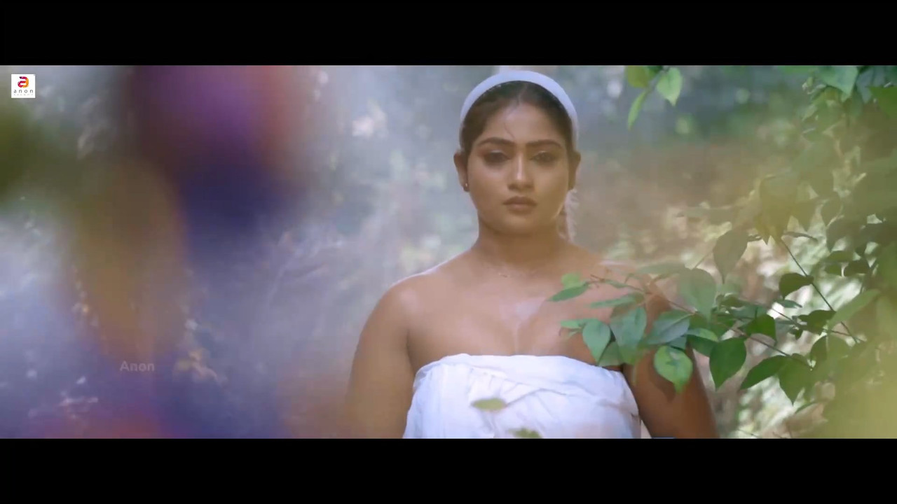 Hot Mallu Actress from shortfilm Geetha.mkv_snapshot_01.57.666