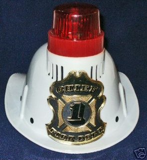 toy-fire-helmet-flashing-lights-siren-radio-1-04b06a06a74b0672633b8bbce51c38e1-107185921.jpg