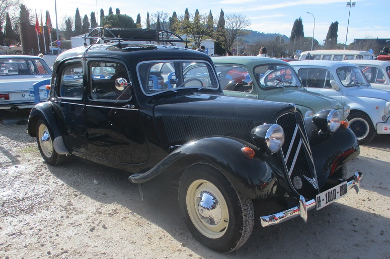 CLASSIC MOTOR SHOW Alcalá de Henares 2ºs domingos de mes - Página 19 Museomoto0122-81