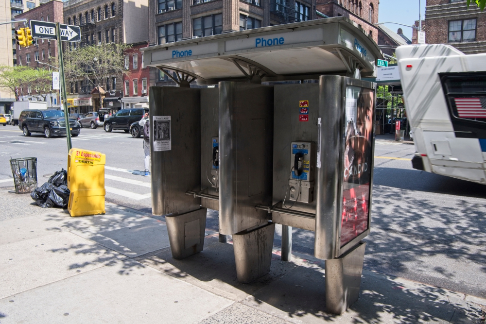 Estados Unidos pone fin a la era de los teléfonos públicos