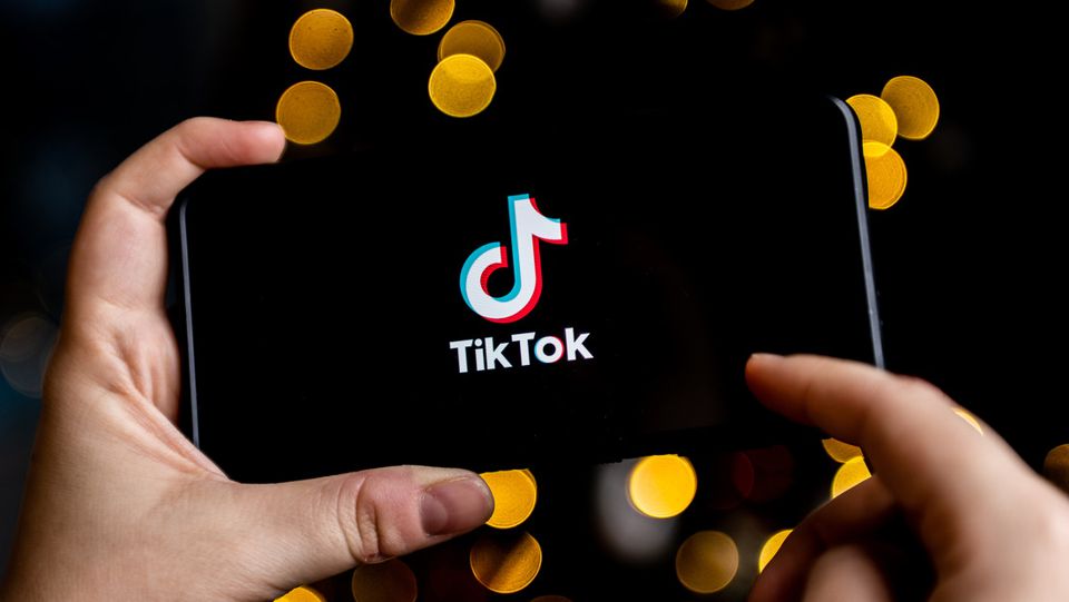 canada vieta tiktok cellulari governativi