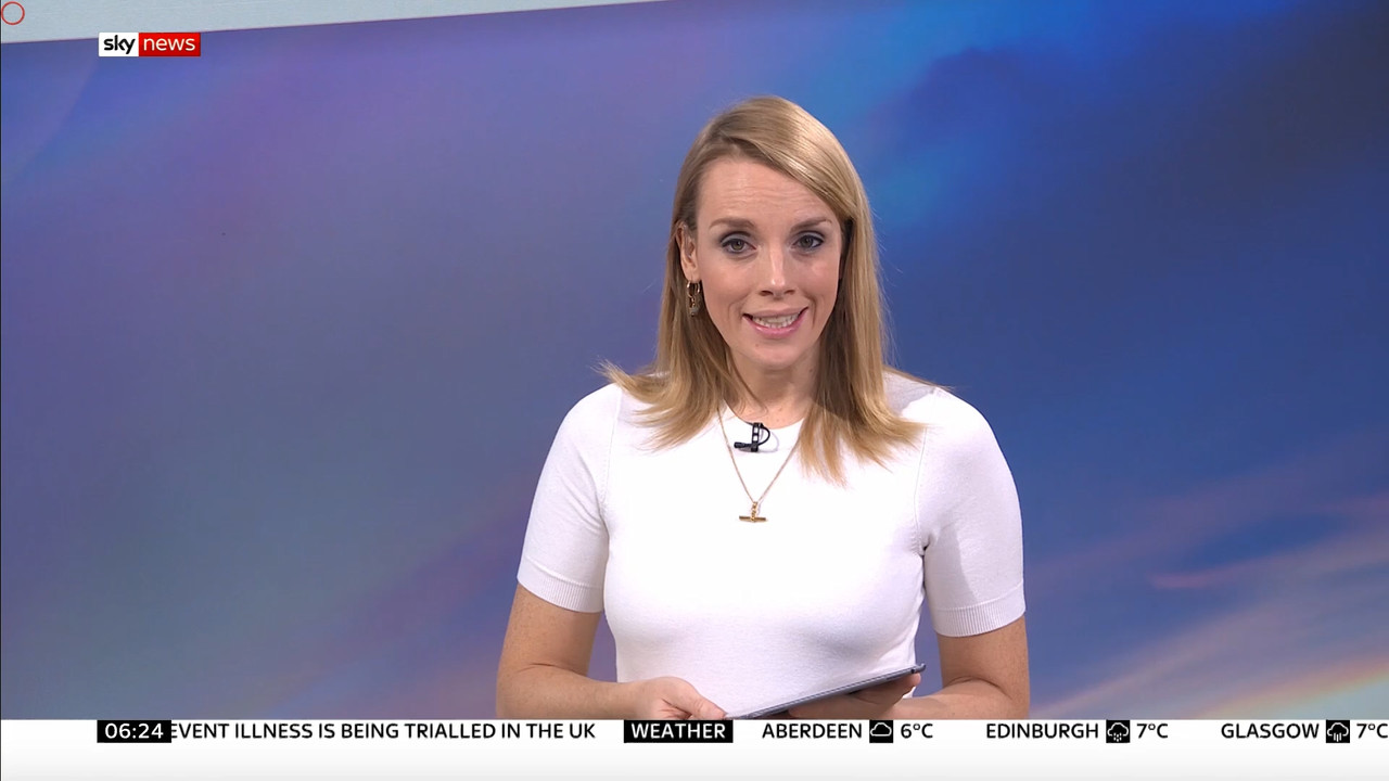 12.26 - 06.00.00 - Sky News @ Breakfast. Latest news headlines, compr....ts_snapshot_25.03.156