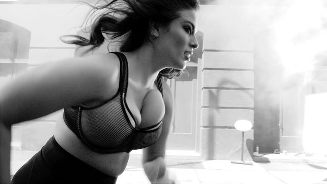 Ashley-Graham-Nude-042