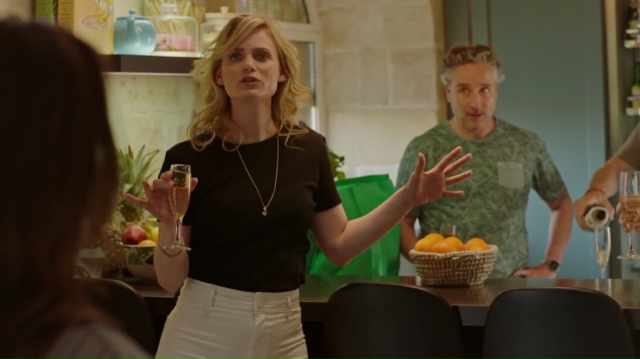 The Holiday (2022) Season 1 [Hindi + Tamil + Telugu + English] WebRip 480p, 720p ESub - Complete Screenshot