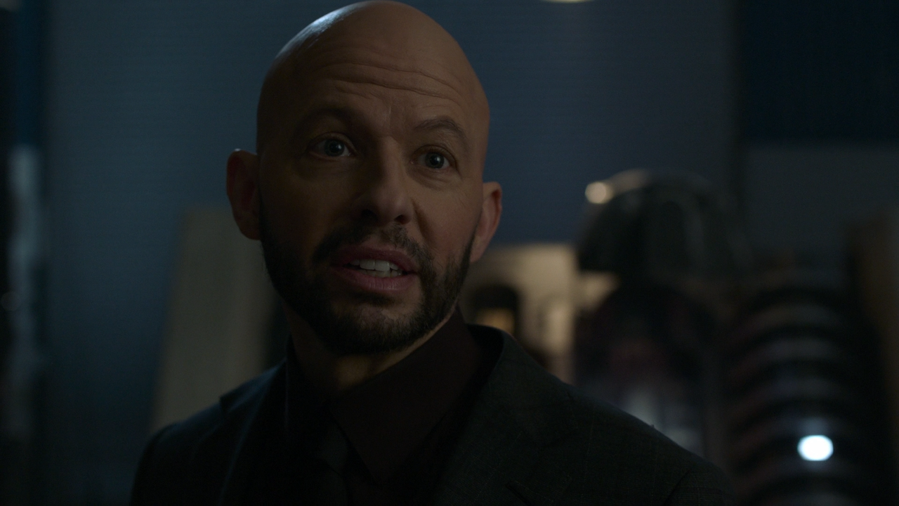 Supergirl.S06E01.Rinascita.ITA.ENG.1080p.AMZN.WEB-DLMux.H.264-MeM.mkv_snapshot_06.58_[2021.09.11_12.