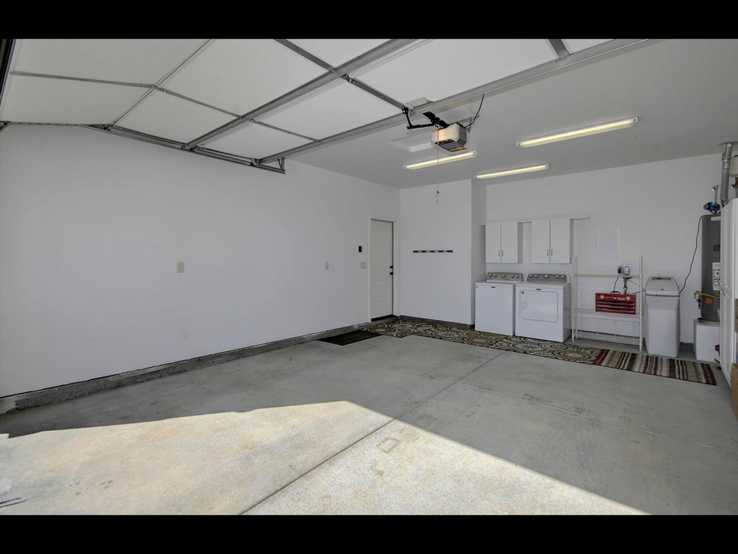 64584091-77D4-4DF6-BC66-6B3F577D8C74