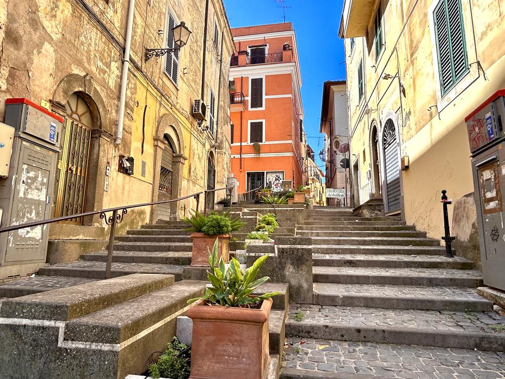 Жаркий сентябрь на побережье Тирренского моря.