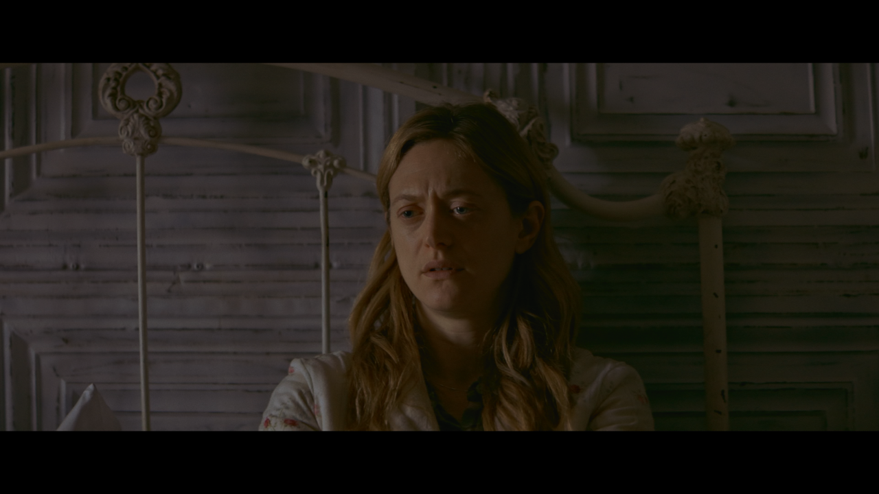 mpv-shot_The.Dark.and.the.Wicked.2024.2160p.UHD.BDRemux.HDR.HEVC-Нечипорук_00_21_01_0004