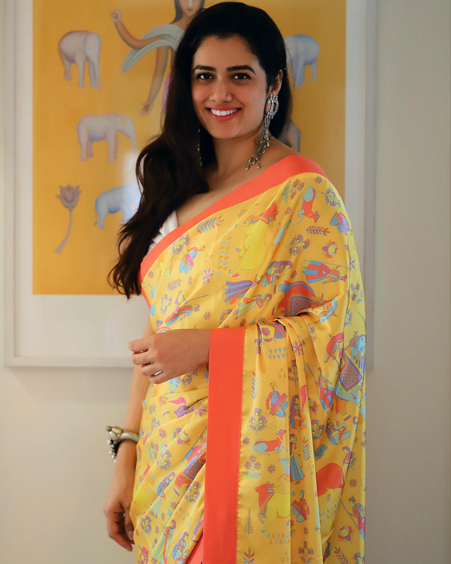 31-Girija-Oak-Godbole-Beautiful-Photos-in-Saree-My-Vantage-Point