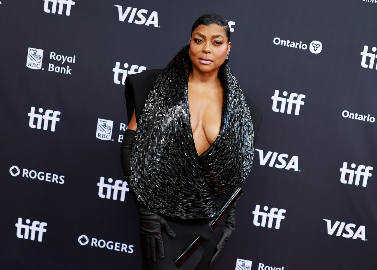 Taraji PHenson Cleavage26TIFF295
