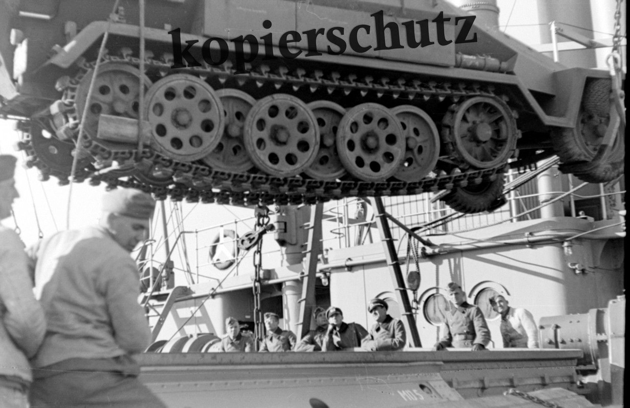 Flandern Schiff Tarn Verladung Schützen-Panzer S