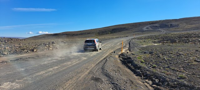 Islandia, 17 días..."sin sus noches" Julio 2022 - Blogs de Islandia - 2 JULIO/22  HIGHLANDS, CONDUCCIÓN POR CARRETERA F, KERLINGARFJOLL Y HVERAVELLIR (5)