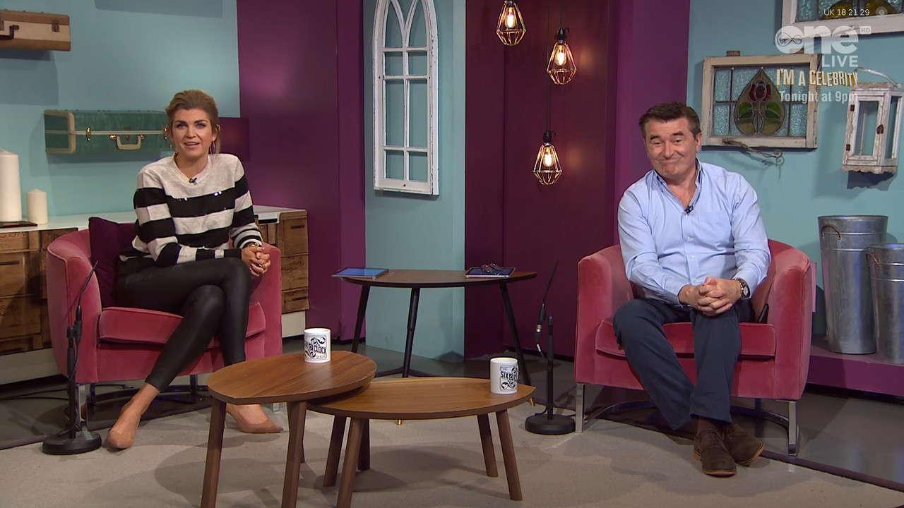 11.23 - 18.00.00 - The Six O'Clock Show. Fast paced, witty chat show ....ts_snapshot_19.50.317