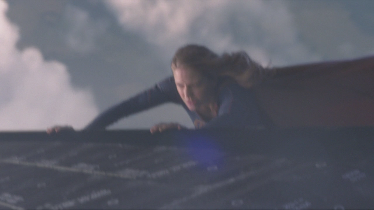 Supergirl.S02E01.Le.avventure.di.Supergirl.720p.BDRip.ITA.ENG.AC3.x264-BlackBit[screenshot 4]