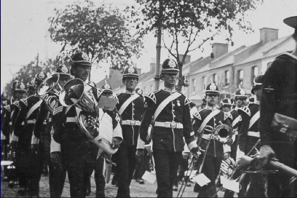 HMS A.8 похороны экипажа, 15 июня 1905