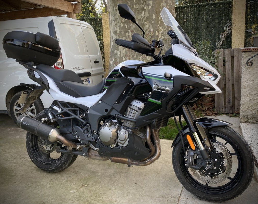 C90D9760-72B3-49B7-A68C-60F4CE1F1DD5