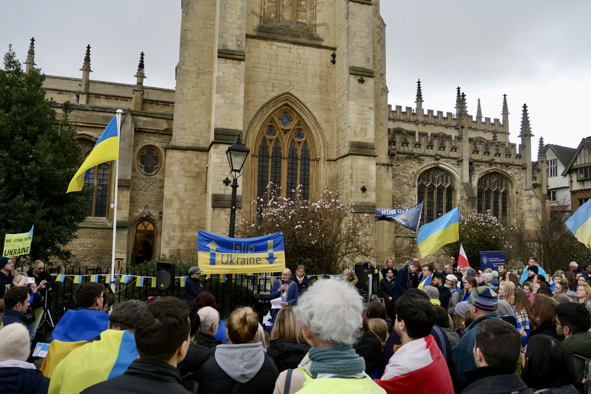 8D786928-252C-4A82-857B-D438674C8E7C