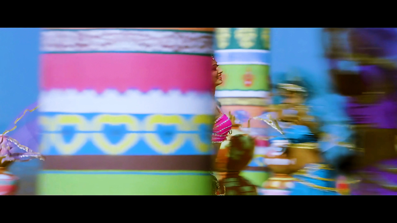 Tamanna Hot Song From Himmatwala Naino Main Sapna 4K (Best Quality).mp4_snapshot_00.26_[2021.04.05_1