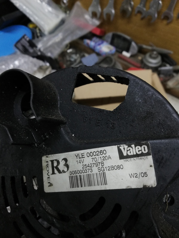 Forum Klubu Roverki.pl :: [R75] Alternator 120A - Komutator Tak Wyglada?