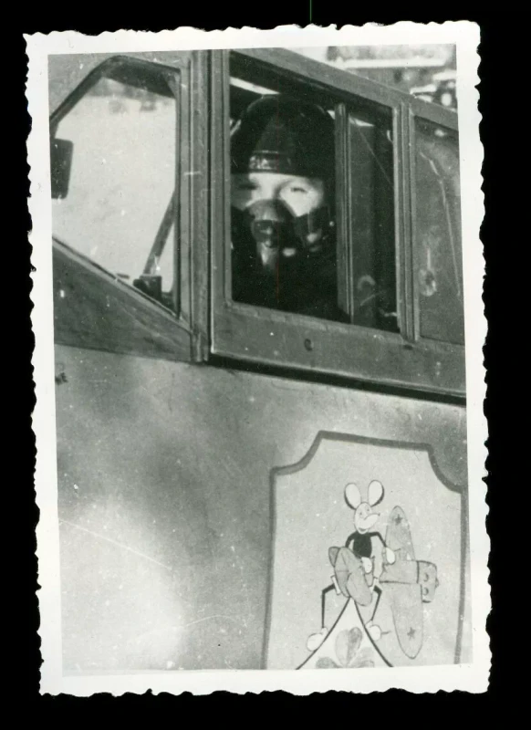 Pilot in seiner Messerschmitt Me 109 Jagdgeschwader 5 Foto 2 Weltkrieg