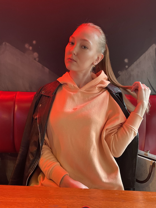 94930104-8716-4A54-932A-F4AEC9D74CAC