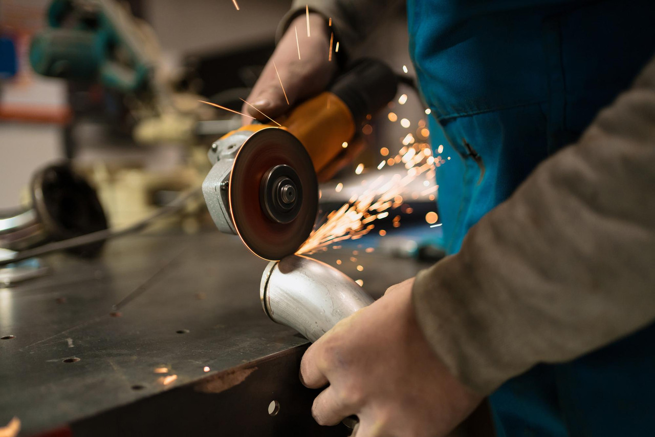 Tool shop contact