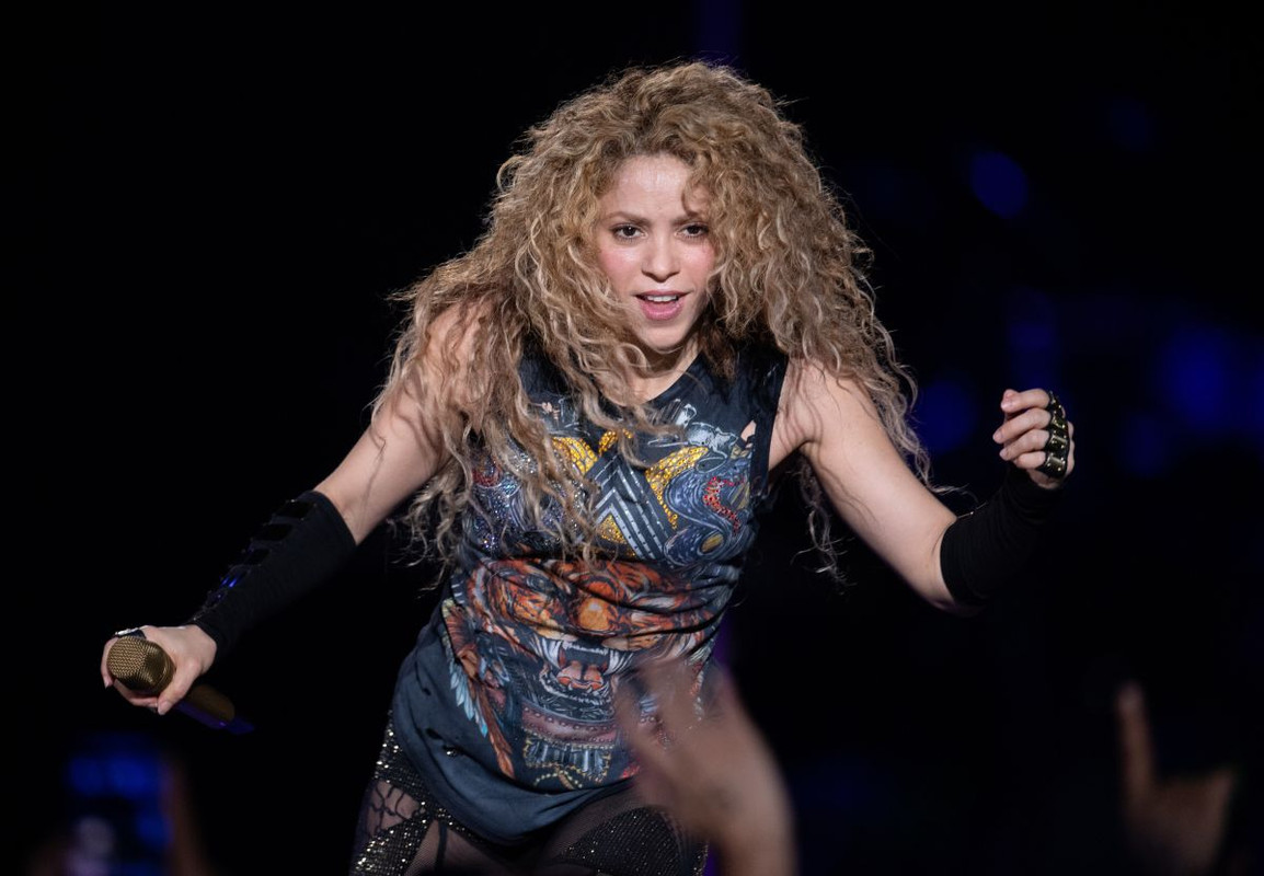 shakira-performs-at-el-dorado-world-tour-in-hamburg-06-03-2018-0
