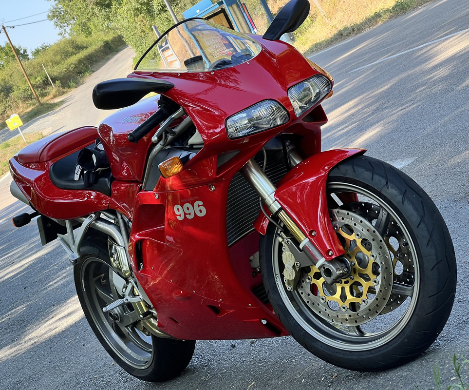 7EC3B40B-7C53-4E31-B8C7-35602EBB82C7