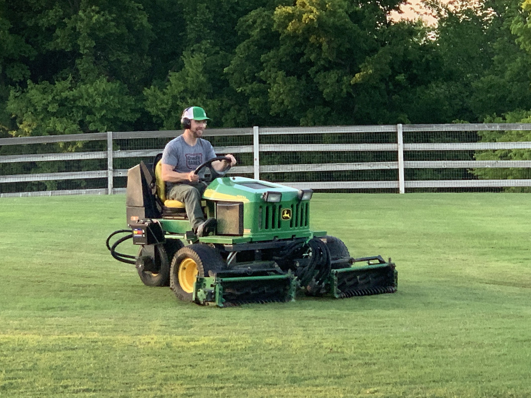 56F9D851-8932-4C3C-9D9F-D54B85E0BC6D