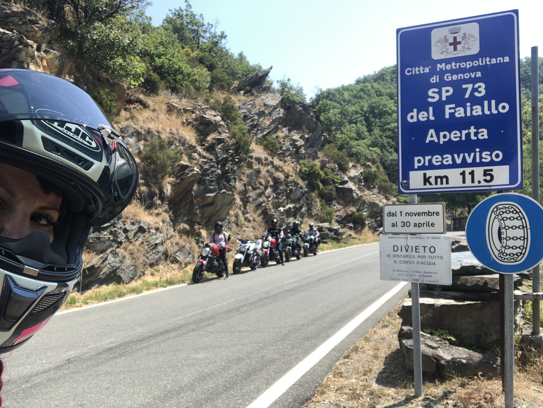 1409361F-4339-4ACF-B21E-7EC1B34CFFF4